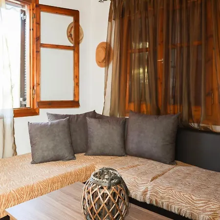 F & B Summer Collection- Skiathos -maistrali * Troulos