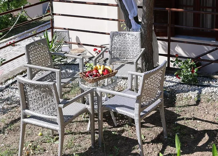 F & B Summer Collection- Skiathos -maistrali