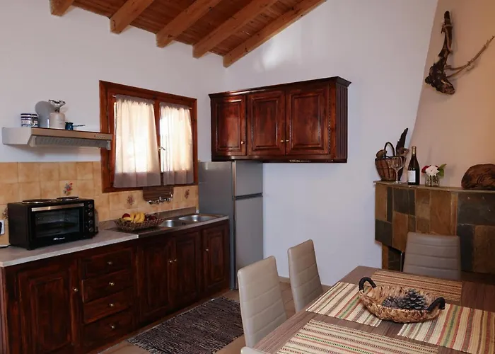 Apartament F & B Summer Collection- Skiathos -maistrali Troulos