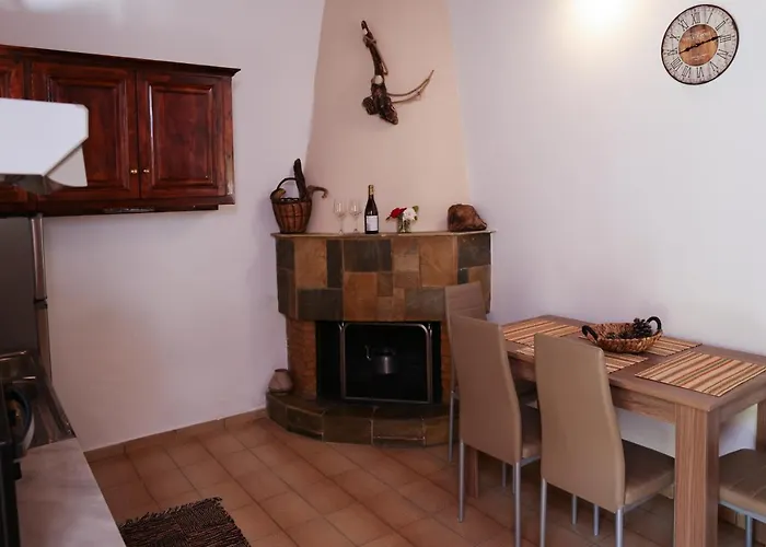 Apartament F & B Summer Collection- Skiathos -maistrali