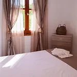 Apartment F & B Summer Collection- Skiathos -maistrali