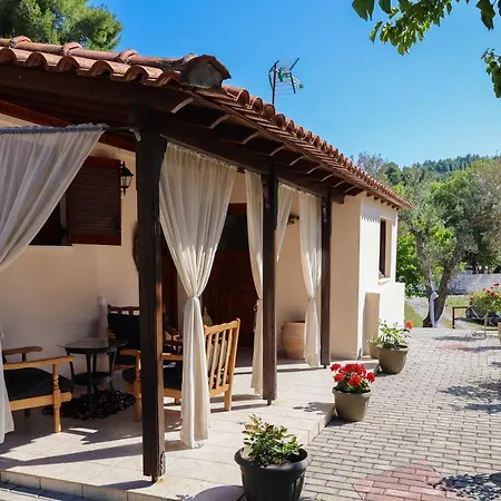 Апартаменты F & B Summer Collection- Skiathos -maistrali