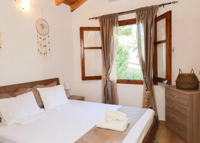 F & B Summer Collection- Skiathos -maistrali トロウロス